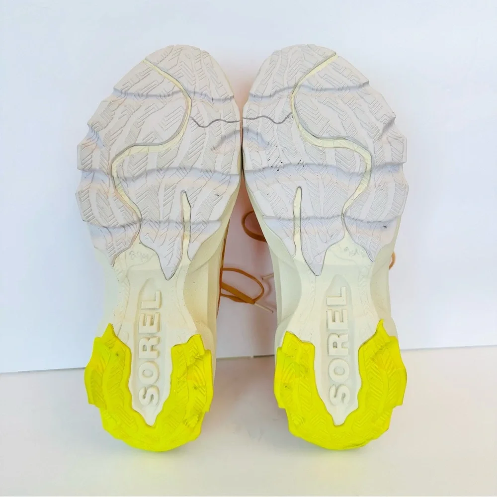 Sorel Kinetic women’s Breakthrough Lace shoes in orange and yellow, size 10